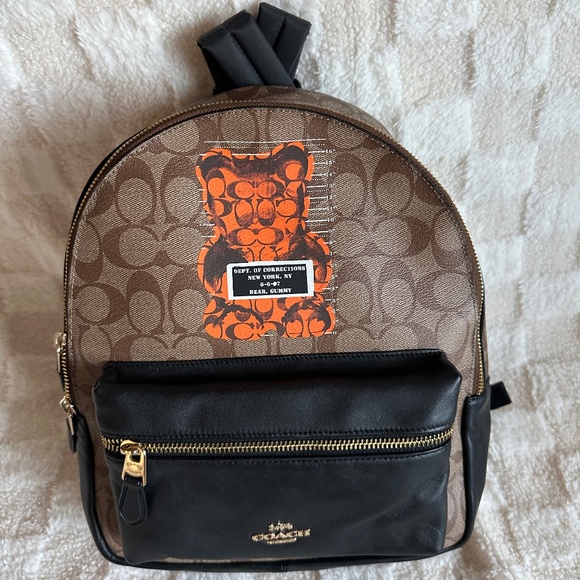 NWT! RARE! Coach Vandal Gummy Bear Charlie Backpack In Signature Canvas F76657 - Picture 1 of 12